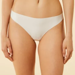 String Invisible Micro