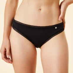 Culotte En Microfibre Bords Dentelle