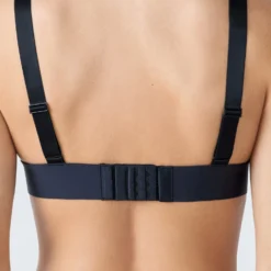 Magasin De Lingerie Etam -Magasin De Lingerie Etam 651695390 a scaled