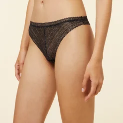 Tanga En Dentelle Irisée