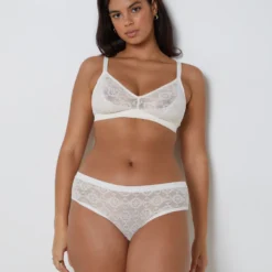 Soutien-gorge N.8 - Le Triangle Sans Armatures -Magasin De Lingerie Etam 653086680 6