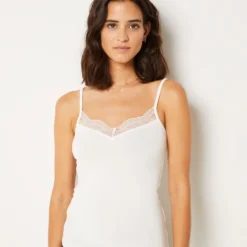 Top à Bretelles Décolleté Dentelle -Magasin De Lingerie Etam 653450180 c