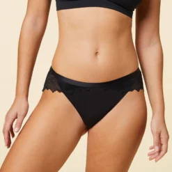 Shorty Microfibre Et Dentelle