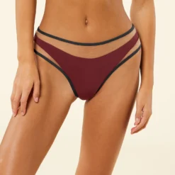 String High Leg Détails En Tulle