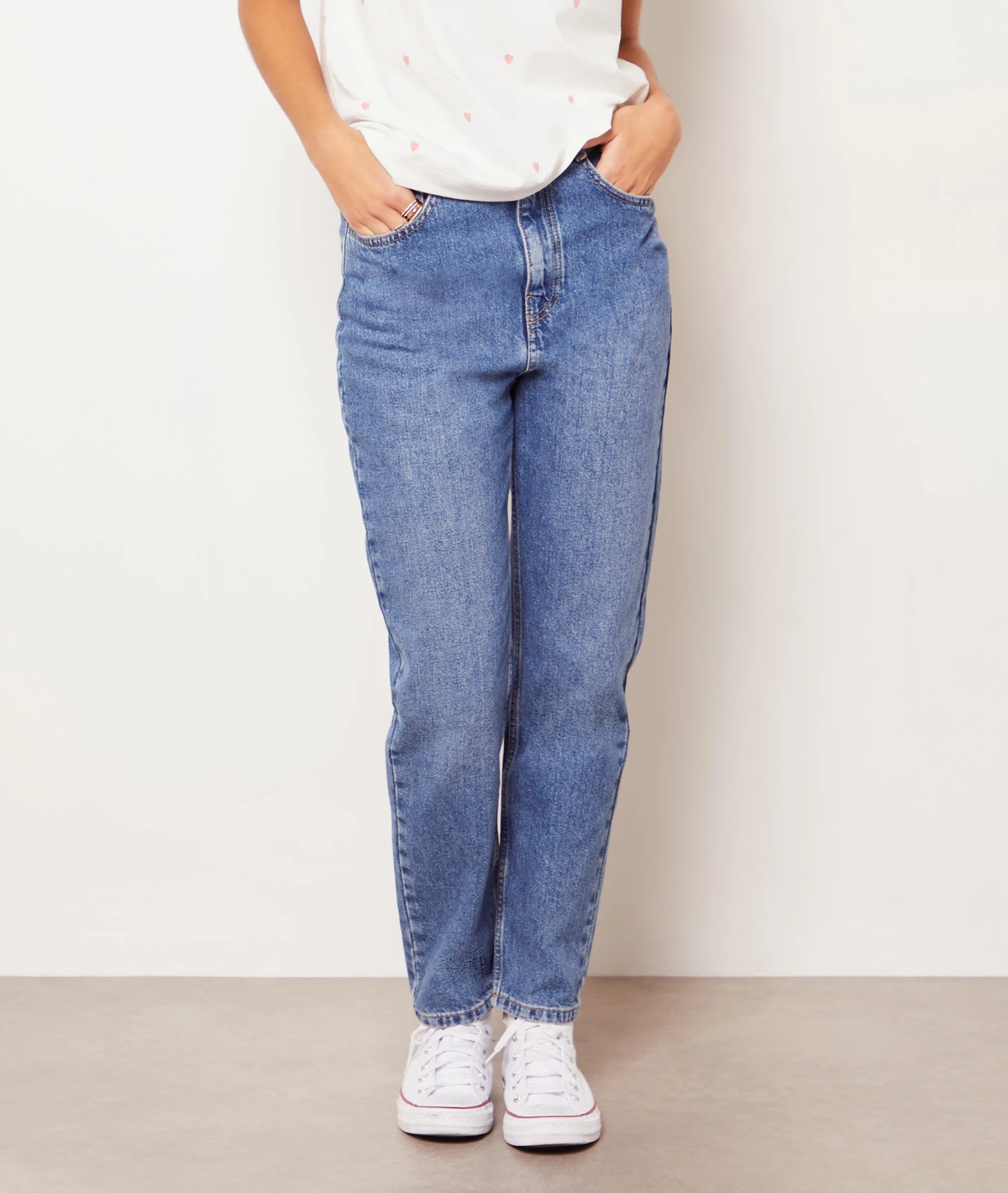 Jean Mom Taille Haute, 100% Coton 1 Jean Mom Taille Haute, 100% Coton