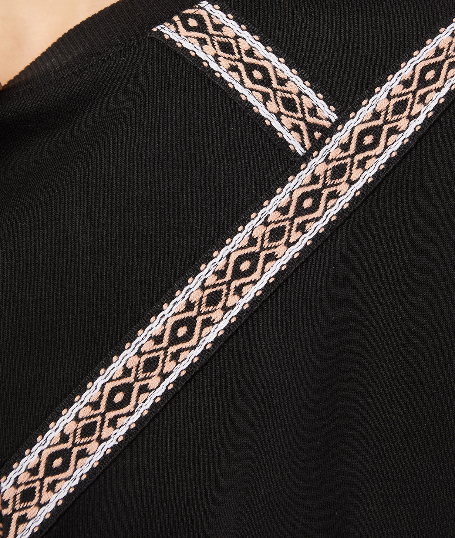 Sweat Détails Broderie 4 Sweat Détails Broderie – Image 4