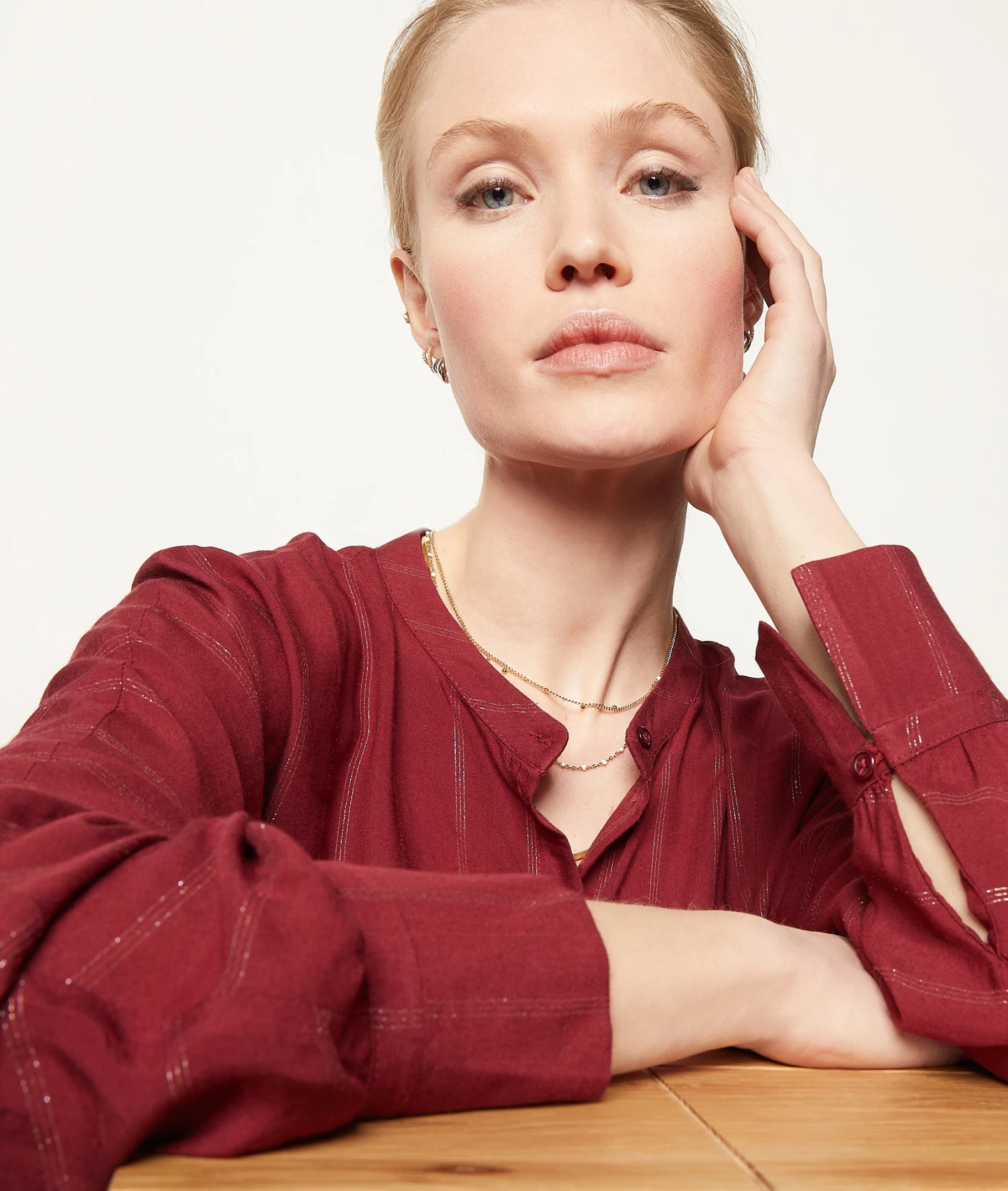 Blouse Détails Brillants 4 Blouse Détails Brillants – Image 4