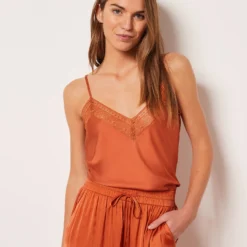 Caraco Décolleté Dentelle