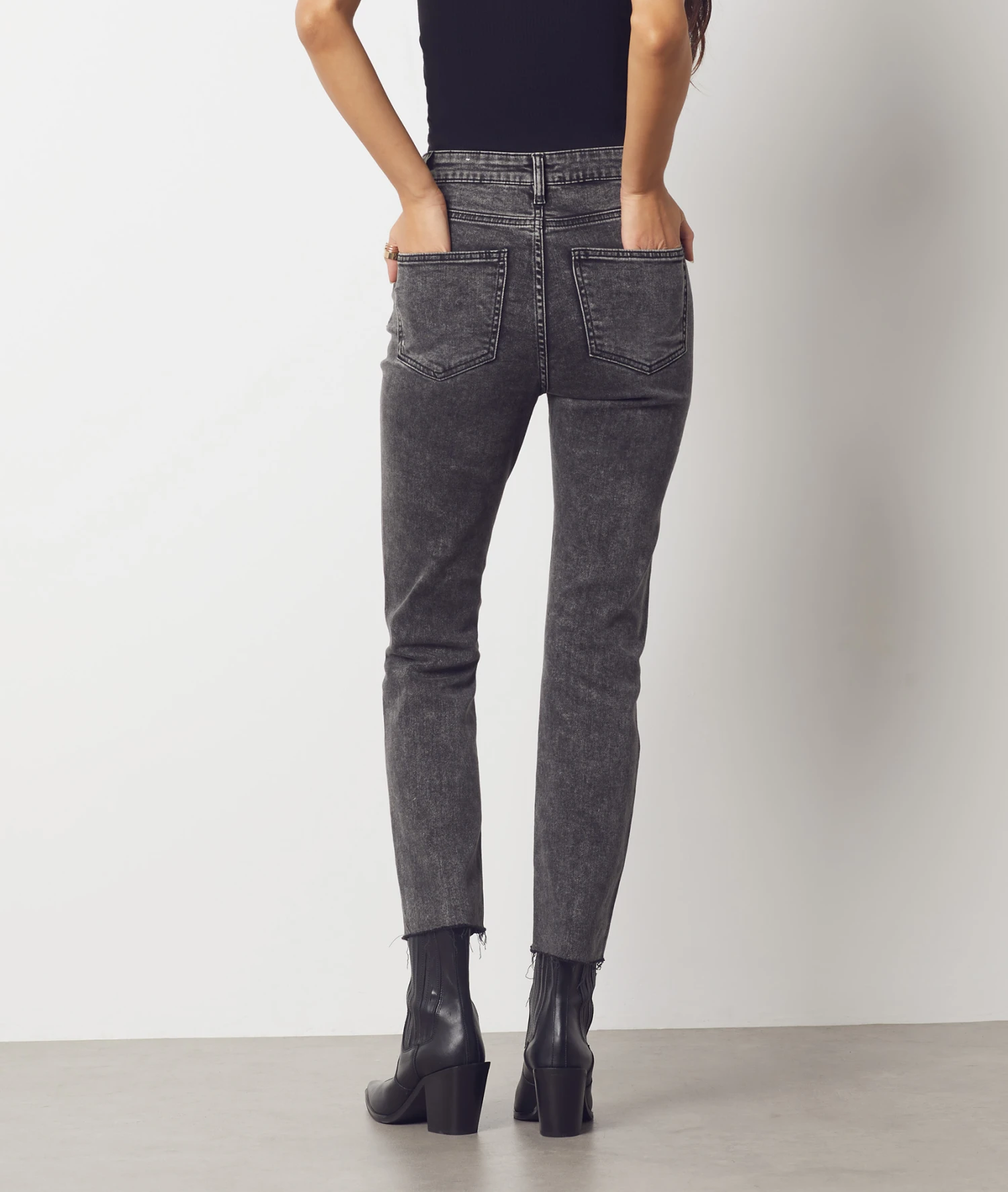 Jean Coupe Slim 2 Jean Coupe Slim – Image 2