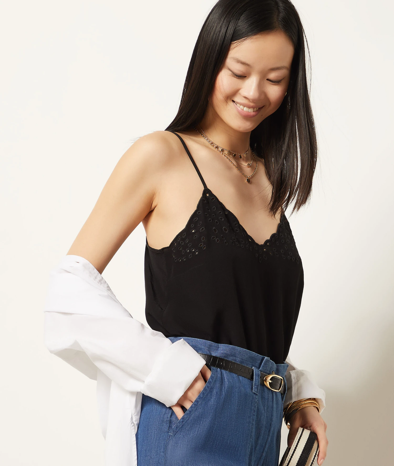 Caraco Détails Broderie 1 Caraco Détails Broderie