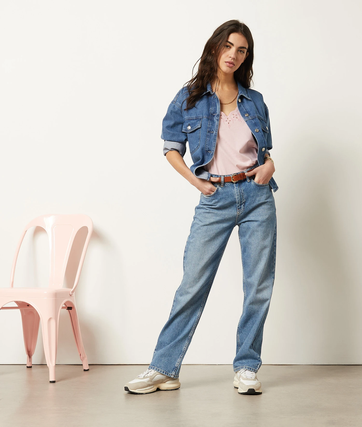 Caraco Détails Broderie 3 Caraco Détails Broderie – Image 3