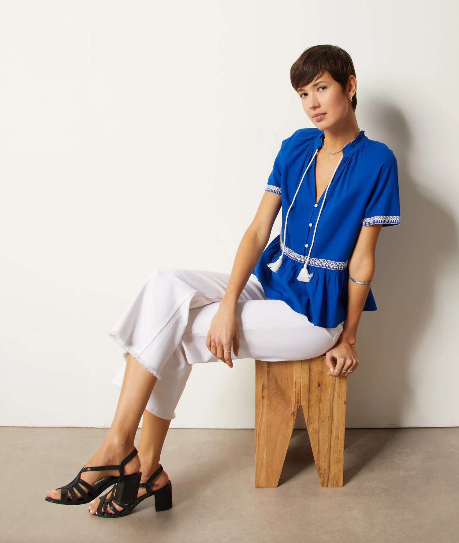 Blouse à Broderies 100% Coton 5 Blouse à Broderies 100% Coton – Image 5