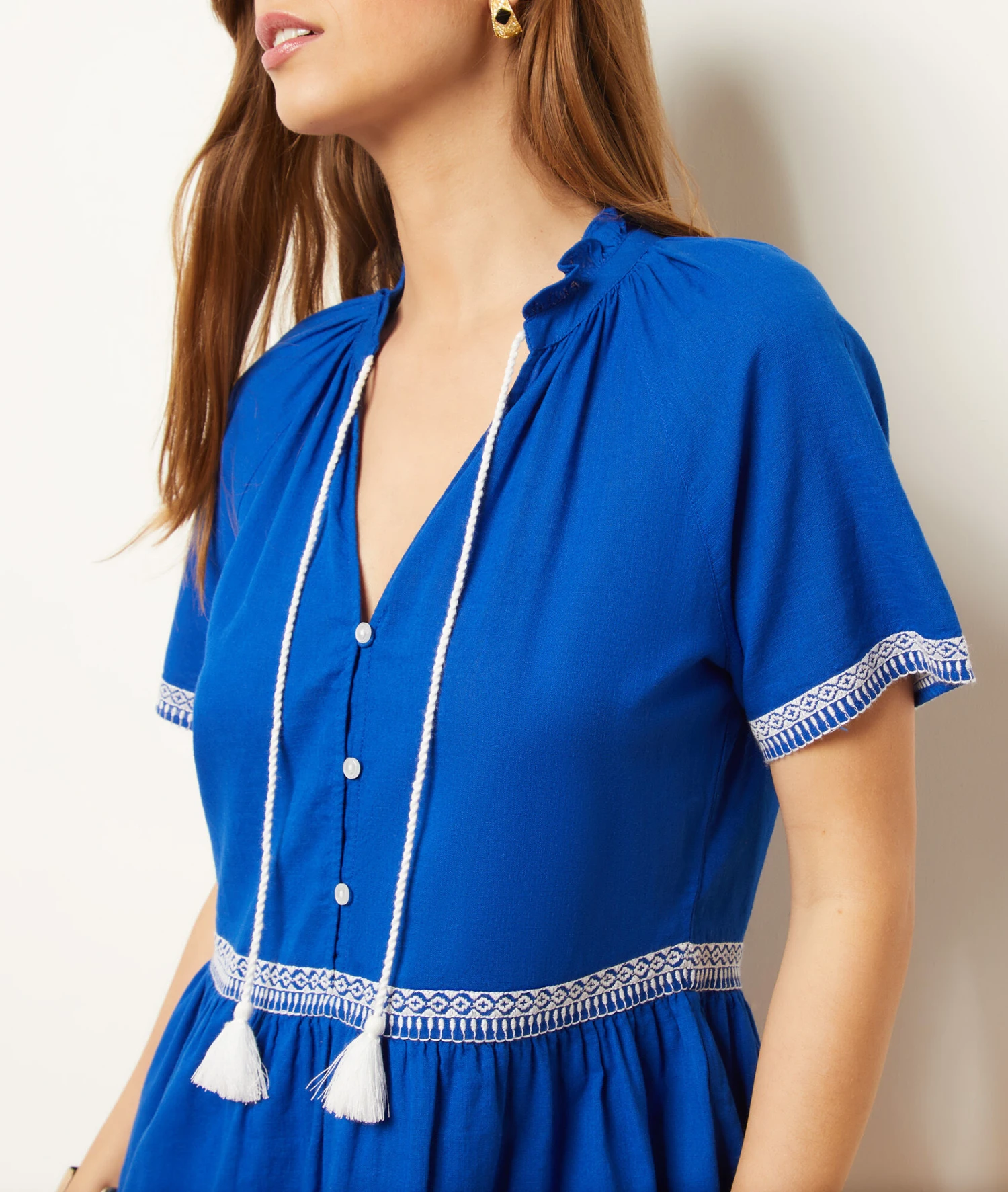 Robe Détails Broderie 100% Coton 4 Robe Détails Broderie 100% Coton – Image 4