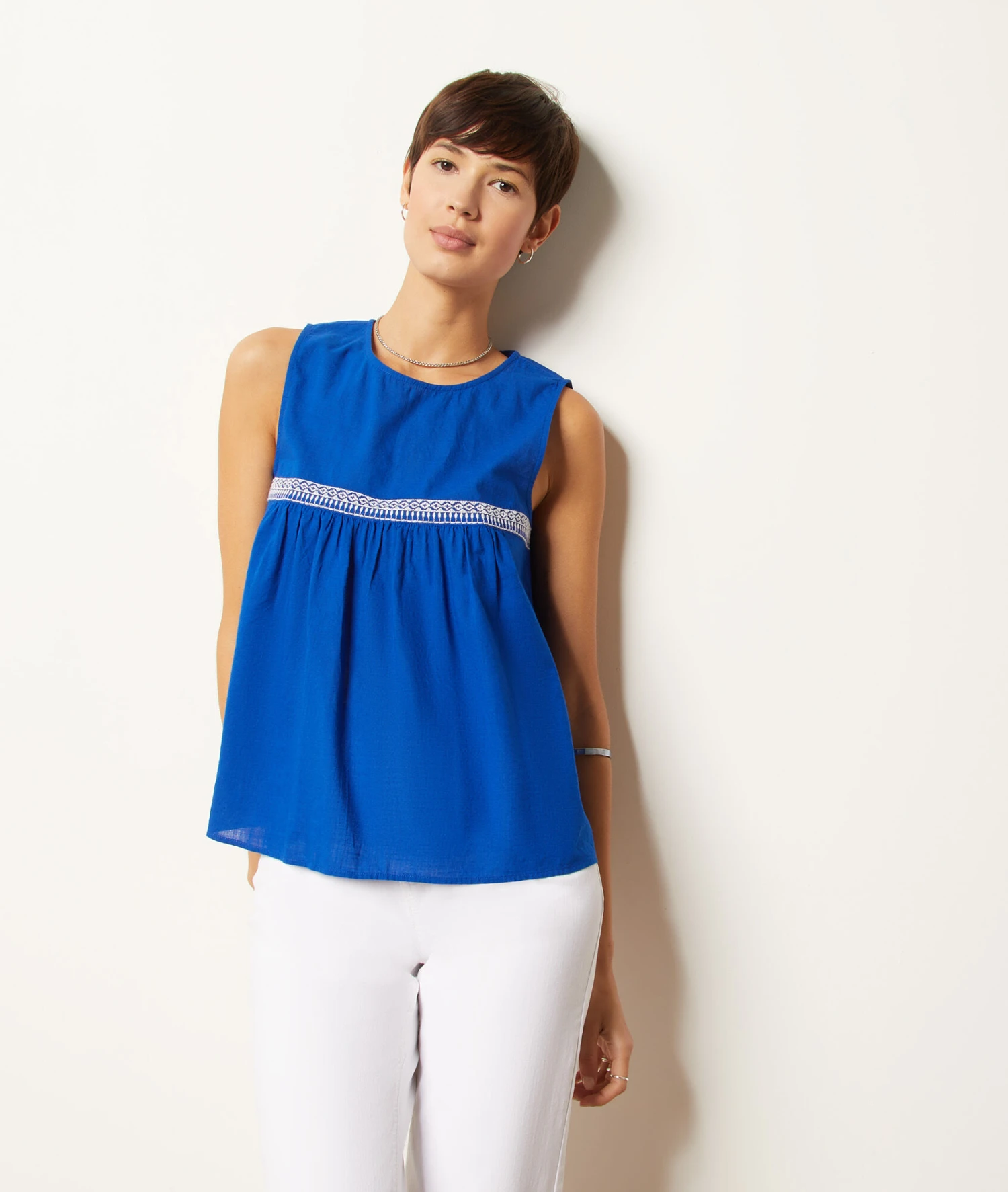 Débardeur à Broderies 100% Coton 5 Débardeur à Broderies 100% Coton – Image 5