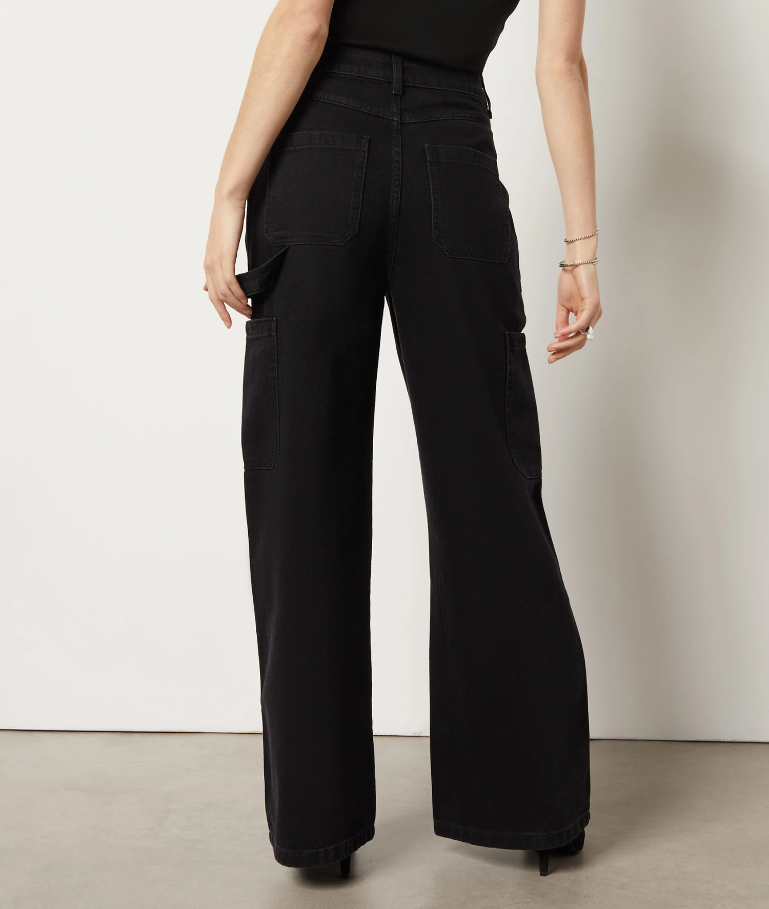 Jean Cargo Coupe Droite 2 Jean Cargo Coupe Droite – Image 2