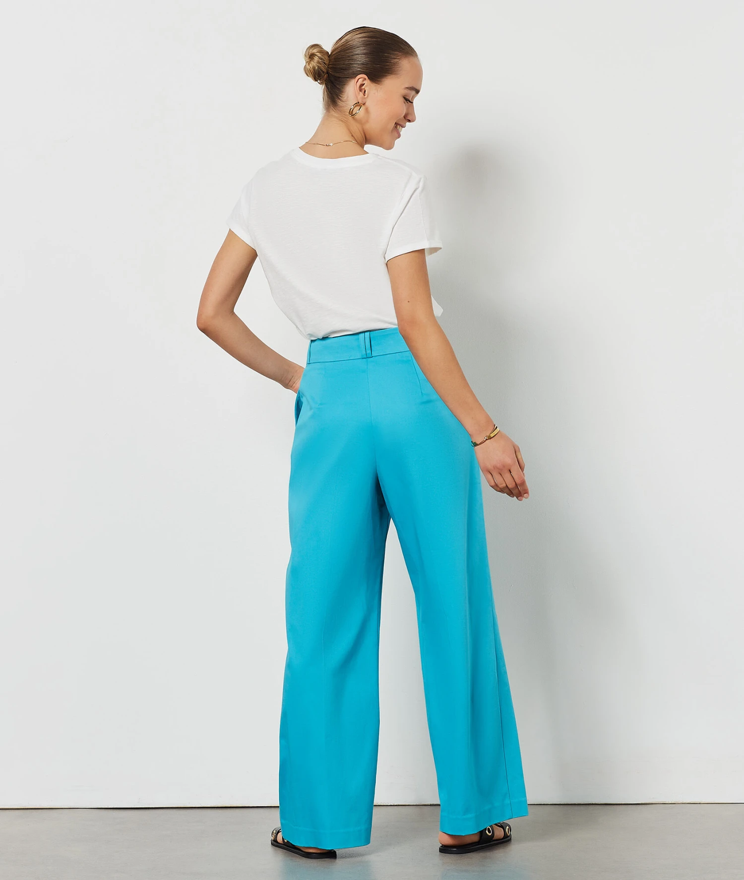 Pantalon Coupe Large 2 Pantalon Coupe Large – Image 2