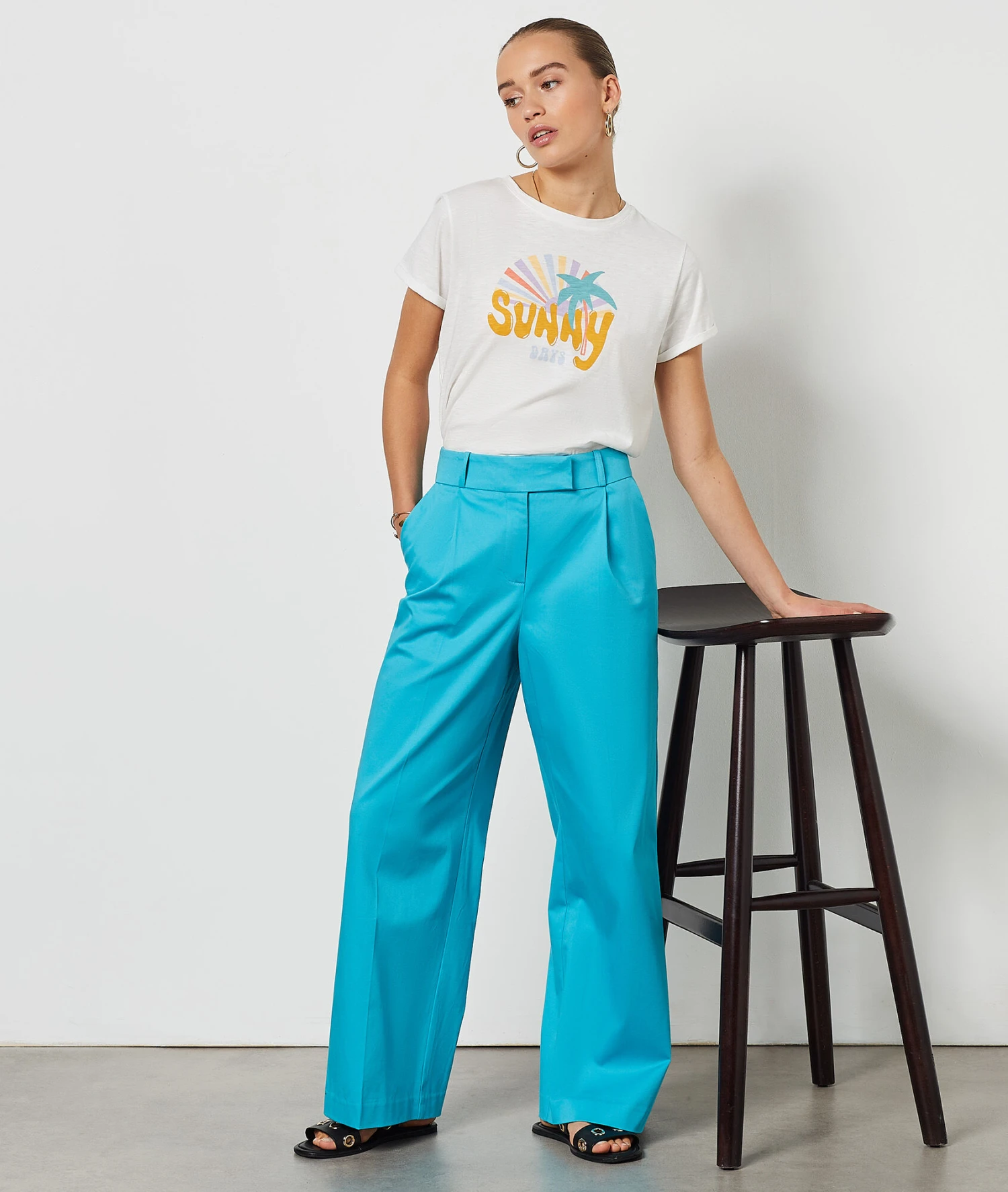 Pantalon Coupe Large 5 Pantalon Coupe Large – Image 5